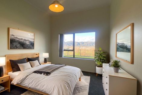 Photo of property in 17-19 Tirohanga Road, Tirohanga, Lower Hutt, 5010