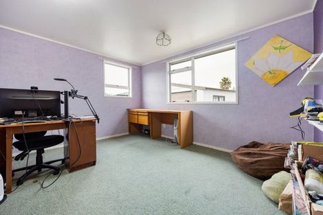 Photo of property in 19 Morrow Avenue, St Andrews, Hamilton, 3200