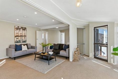 Photo of property in 49 Toru Road, Paraparaumu Beach, Paraparaumu, 5032