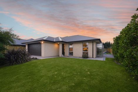 Photo of property in 7 Waimarie Street, Pegasus, 7612
