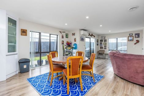 Photo of property in 33a Clendon Avenue, Papatoetoe, Auckland, 2025