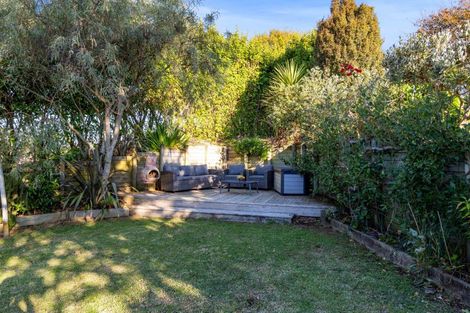 Photo of property in 62d Poplar Grove, Whalers Gate, New Plymouth, 4310