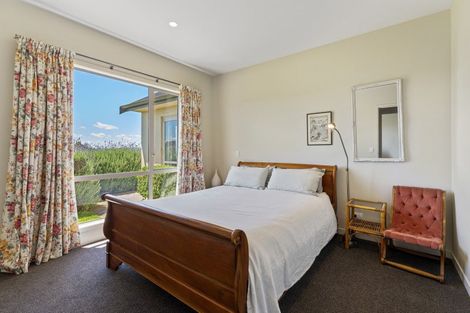 Photo of property in 40 Glenlochy Rise, Acacia Bay, Taupo, 3385
