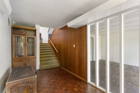 Photo of property in 6 The Esplanade, Castor Bay, Auckland, 0620