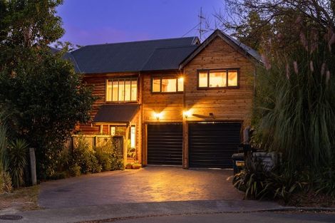 Photo of property in 22 Fincham Road, Raumati Beach, Paraparaumu, 5032