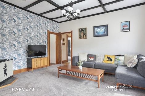 Photo of property in 10 Woodglen Road, Glen Eden, Auckland, 0602