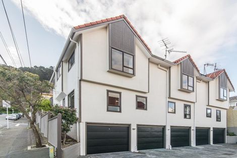 Photo of property in 2u1 Goring Street, Thorndon, Wellington, 6011
