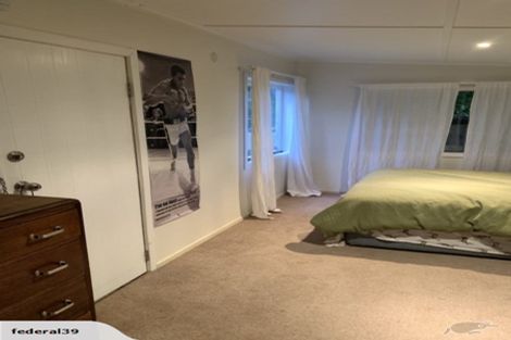 Photo of property in 18 Norman Road, Titirangi, Auckland, 0604