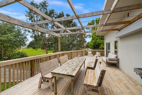 Photo of property in 12 Omutu Street, Oakura, Hikurangi, 0184