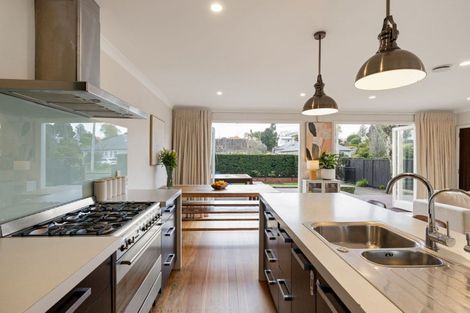 Photo of property in 2 Newall Street, Hamilton East, Hamilton, 3216