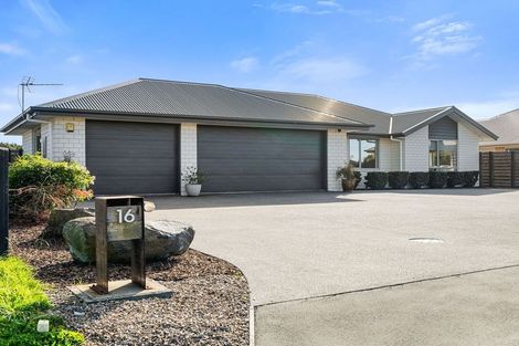 Photo of property in 16 Cassini Place, Leeston, 7632