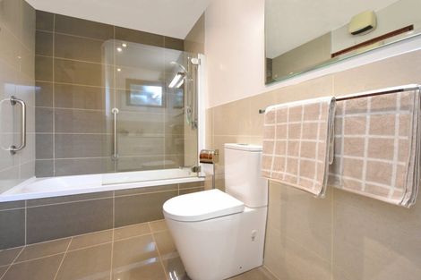 Photo of property in 4d Edinburgh Street, Green Island, Dunedin, 9018
