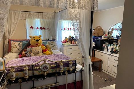 Photo of property in 7 Novak Place, Mangere, Auckland, 2022