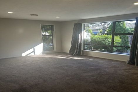 Photo of property in 34 Regency Crescent, Redwood, Christchurch, 8051