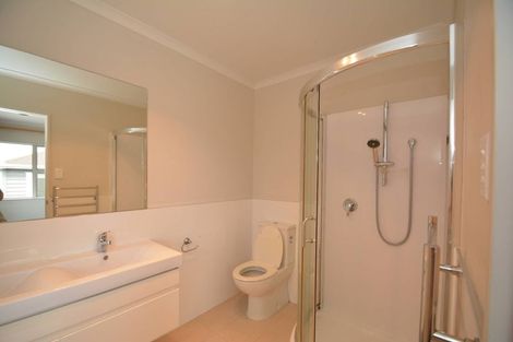 Photo of property in 130 Jeffs Road, Flat Bush, Auckland, 2016