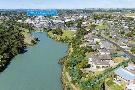Photo of property in 18 Meachen Terrace, Waiuku, 2123