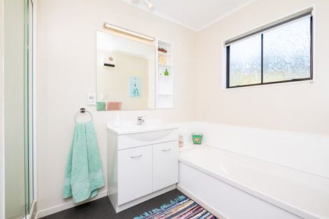 Photo of property in 38 Ngarimu Crescent, Taradale, Napier, 4112