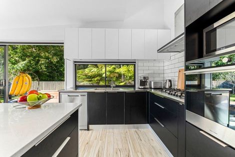 Photo of property in 4 Bright Way, Lower Vogeltown, New Plymouth, 4310