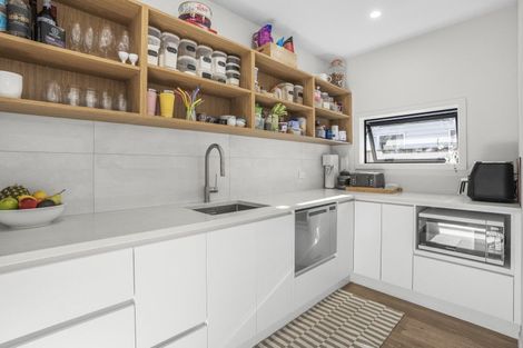 Photo of property in 30 Orchard Road, Greytown, 5712