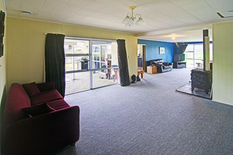 Photo of property in 476 High Street South, Carterton, 5713