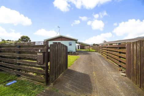 Photo of property in 198 Waihi Road, Hawera, 4610