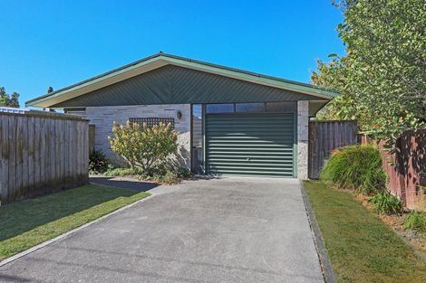 Photo of property in 23 Avondale Road, Taradale, Napier, 4112
