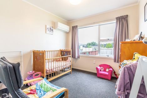 Photo of property in 15 Poaka Avenue, Dinsdale, Hamilton, 3204