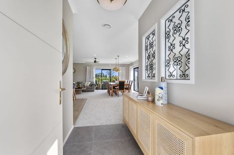 Photo of property in 342 Manutahi Road, Lepperton, New Plymouth, 4372
