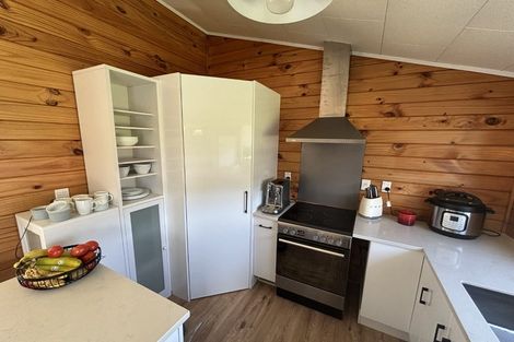 Photo of property in 19 Laurence Street, Manly, Whangaparaoa, 0930
