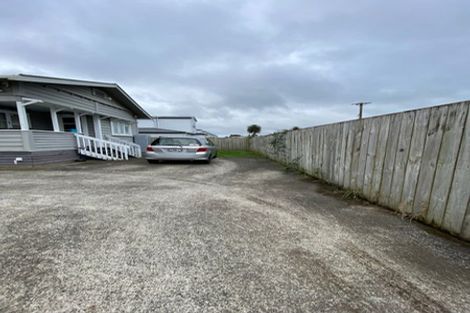 Photo of property in 110a Manuroa Road, Takanini, 2112