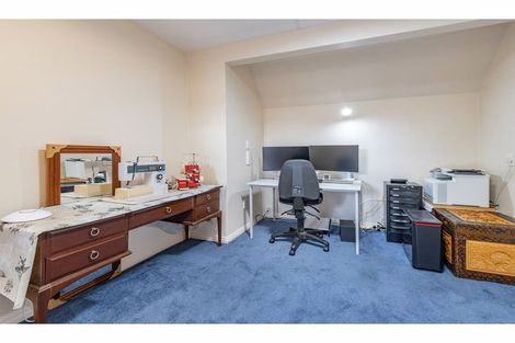 Photo of property in 30 Derenzy Place, Avonhead, Christchurch, 8042