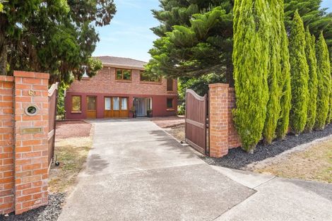 Photo of property in 60 Royal View Road, Te Atatu South, Auckland, 0610