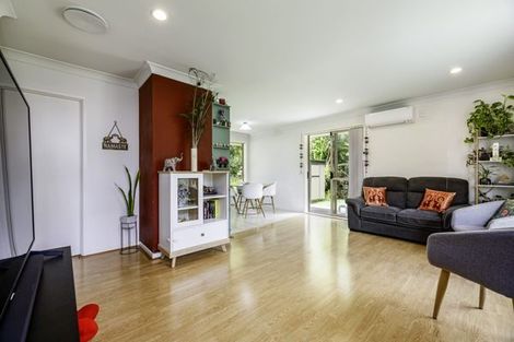 Photo of property in 188a Henderson Valley Road, Henderson, Auckland, 0612