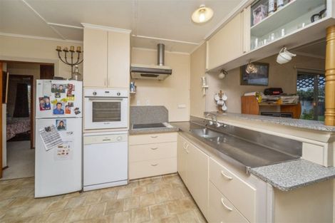 Photo of property in 172 Glover Road, Hawera, 4610