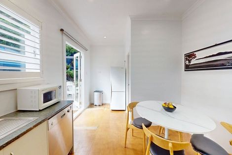 Photo of property in 32 Medway Street, Island Bay, Wellington, 6023