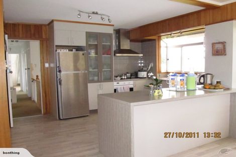 Photo of property in 10 Helvetia Drive, Browns Bay, Auckland, 0630