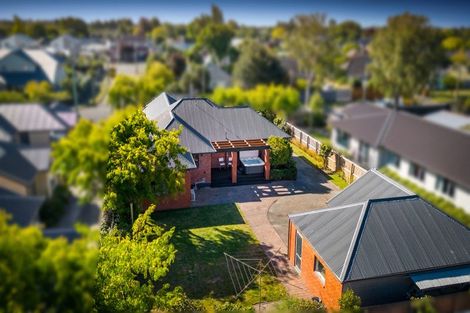 Photo of property in 10 Evatt Street, Bryndwr, Christchurch, 8053