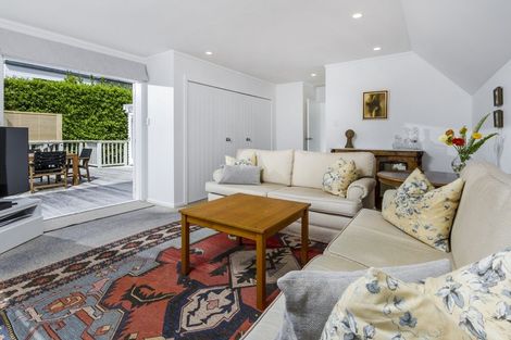 Photo of property in 63 Knights Road, Rothesay Bay, Auckland, 0630