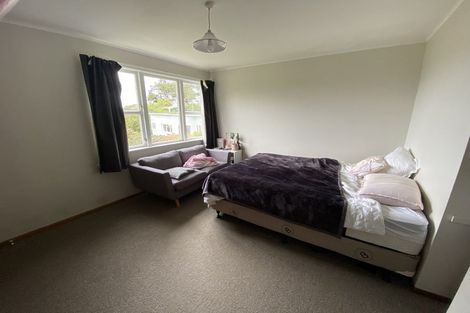 Photo of property in 2b Garden Road, Northland, Wellington, 6012