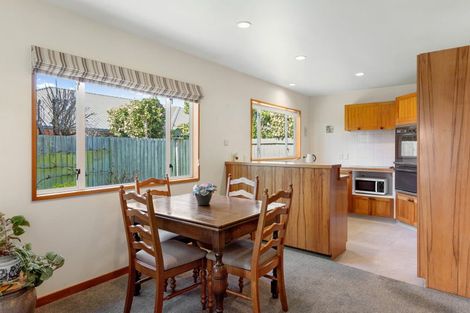 Photo of property in 1/102 Apsley Drive, Avonhead, Christchurch, 8042