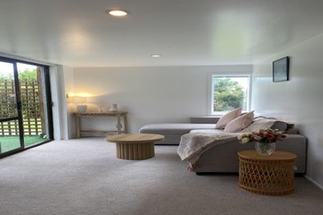 Photo of property in 244 Point View Drive, East Tamaki Heights, Auckland, 2016