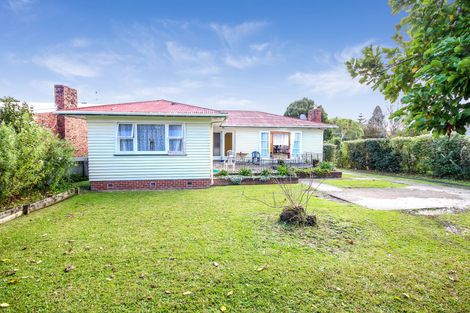 Photo of property in 22 Kingdale Road, Henderson, Auckland, 0610