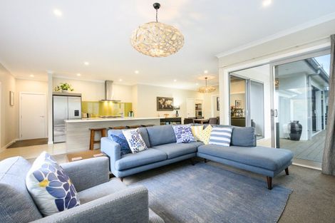 Photo of property in 5 Heritage Place, Terrace End, Palmerston North, 4410