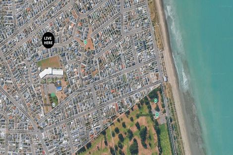 Photo of property in 28 Surfers Place, North New Brighton, Christchurch, 8083