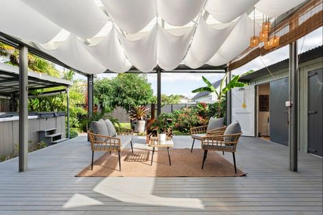 Photo of property in 13 Harbour View Road, Point Wells, Warkworth, 0986