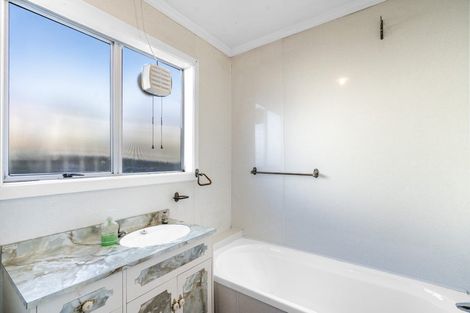 Photo of property in 121 Park Street, Winton, 9720