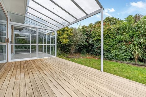 Photo of property in 15 Swansea Street, Hokowhitu, Palmerston North, 4410