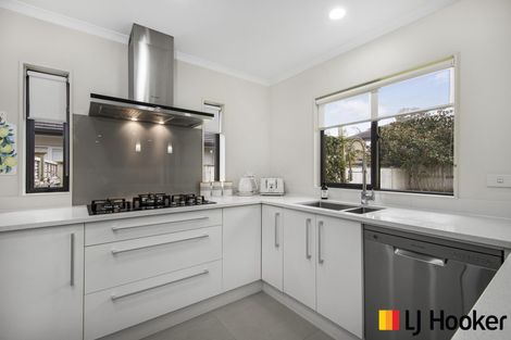 Photo of property in 7 Strathaven Road, Wattle Downs, Auckland, 2103