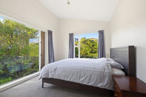 Photo of property in 7 Pikitanga Close, Tawa, Wellington, 5028