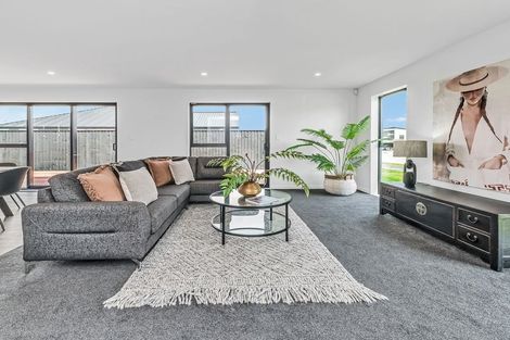 Photo of property in 5 Hawk Close, Rolleston, 7615